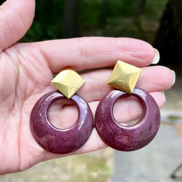 Resin Earrings - Picture 4 of 9